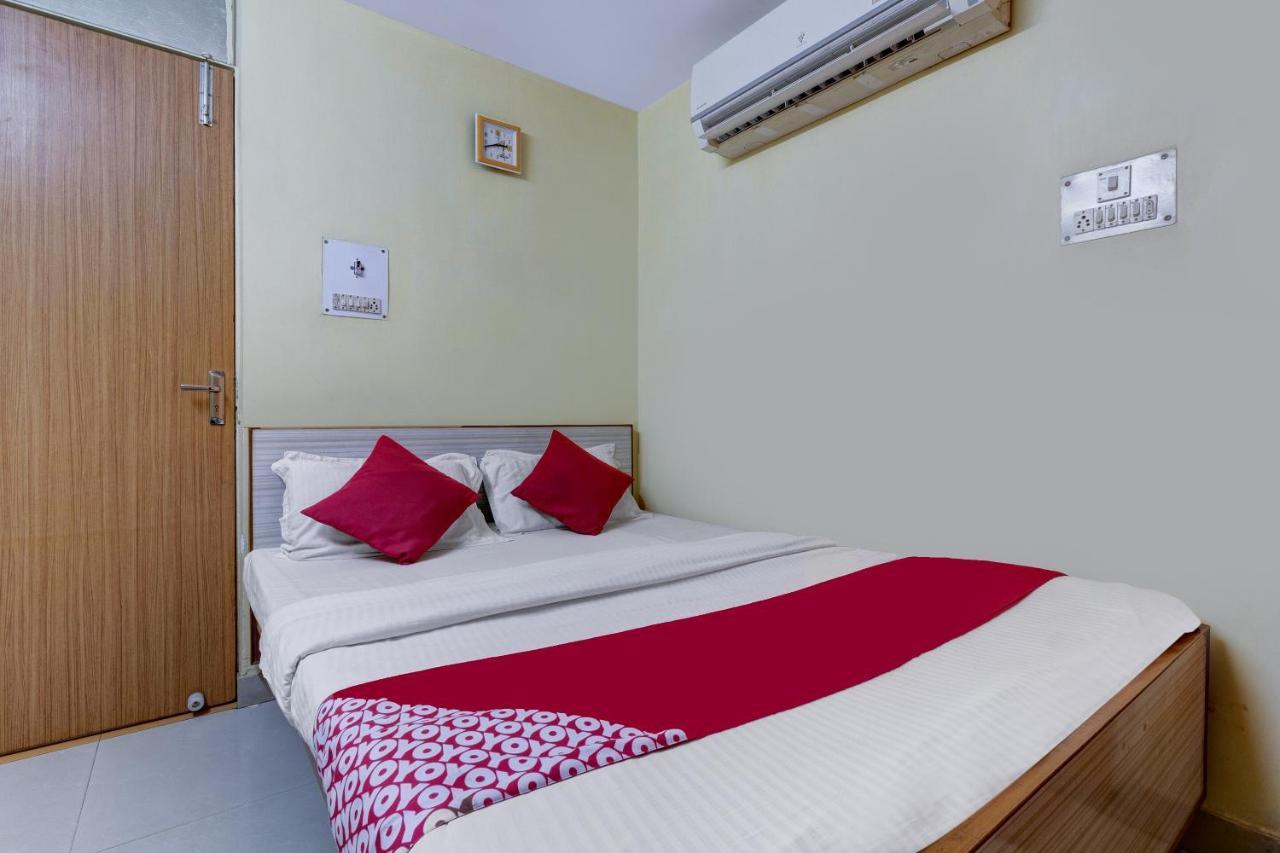 Oyo Hotel Satguru Jamshedpur Ngoại thất bức ảnh