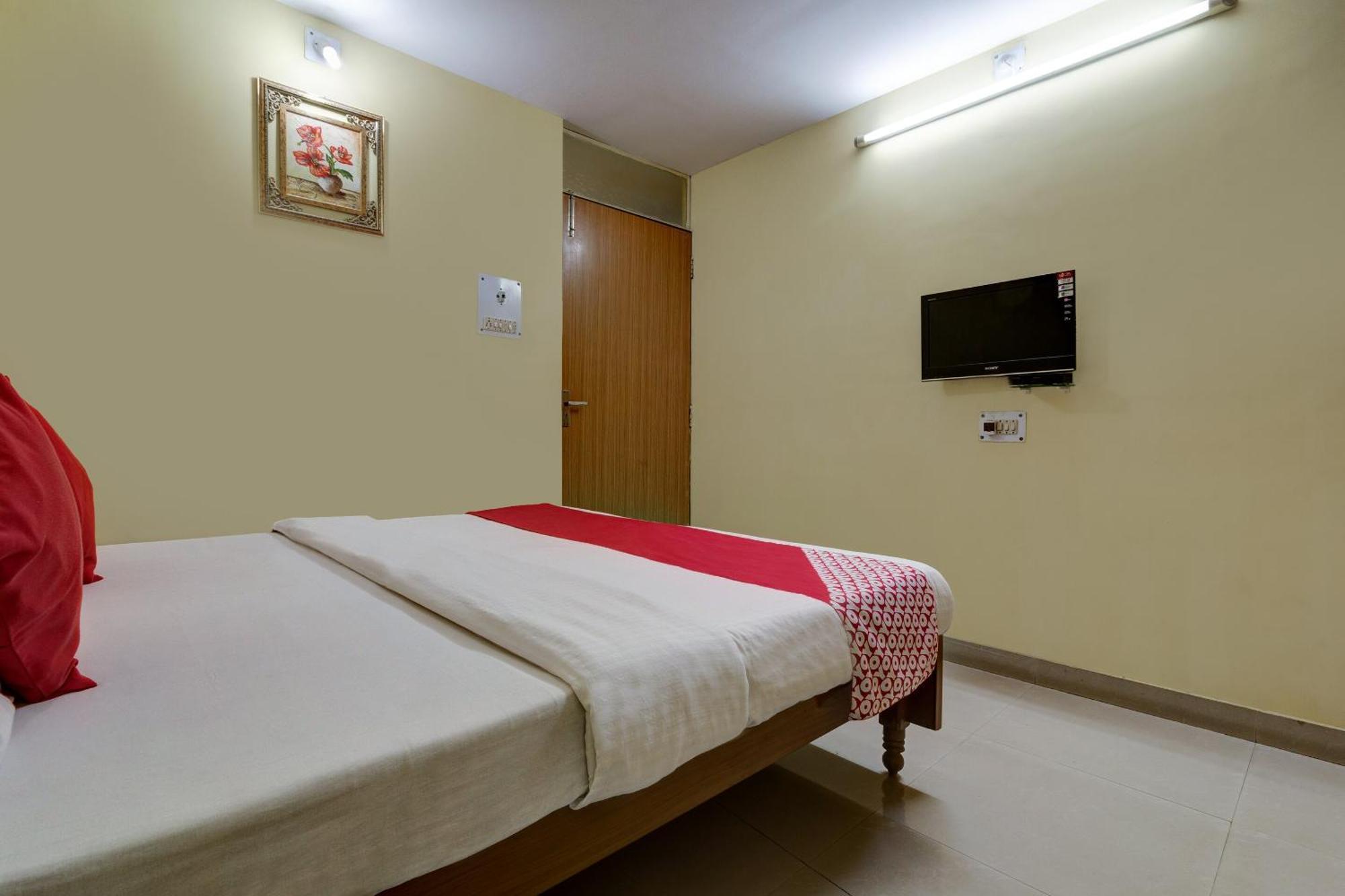Oyo Hotel Satguru Jamshedpur Ngoại thất bức ảnh
